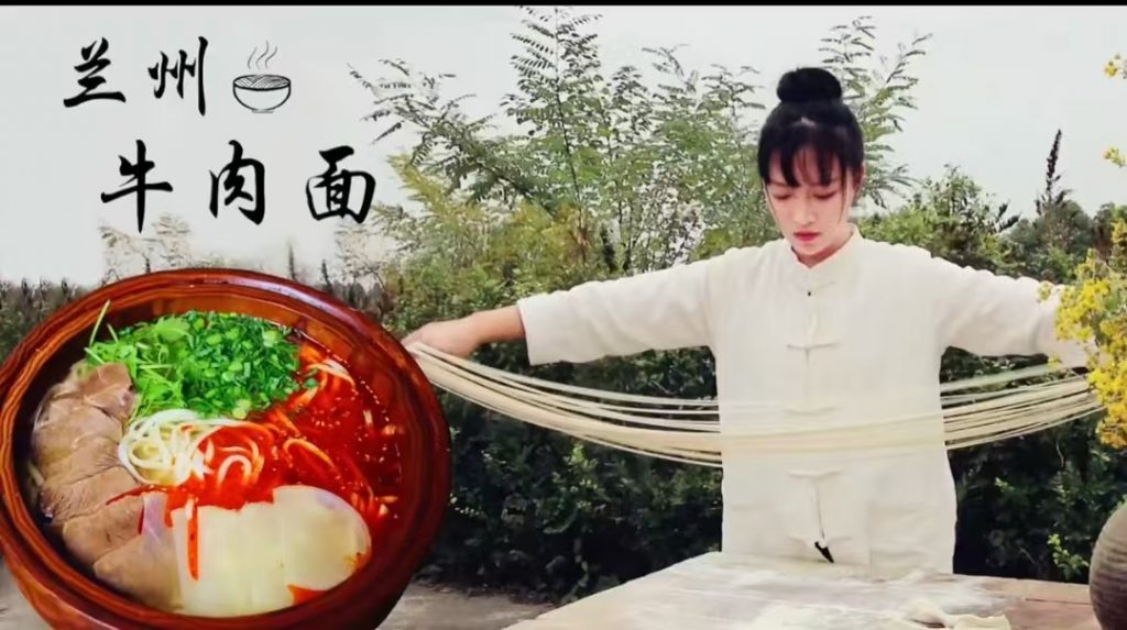 瞧！“断更顶流”子柒归来，汉服之夜即将刮起华夏风尚